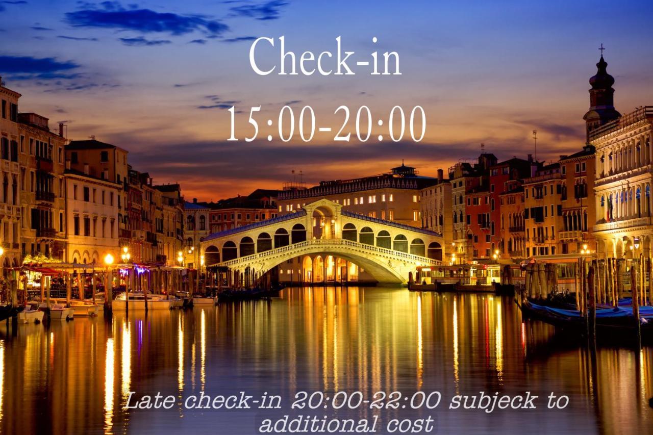 Апартаменти Venetian Mood: Secret Garden Екстер'єр фото